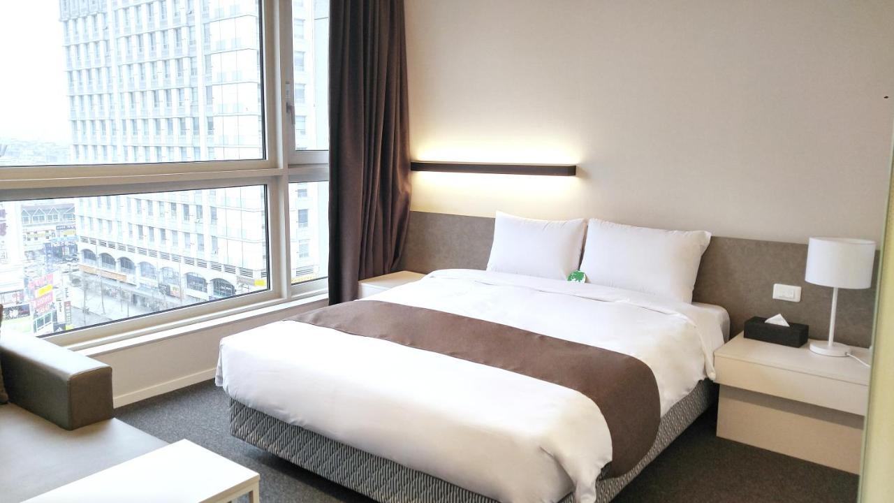Grand City Hotel Чханвон Экстерьер фото